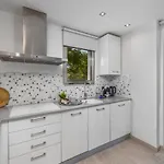 Renovated Penthouse Near Marina & Apartamento