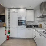 Renovated Penthouse Near Marina & Vilamoura
